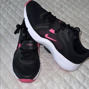 NBW Nike Women's Black and Pink Sneakers